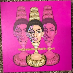 Juvias place masquerade mini eyeshadow palette